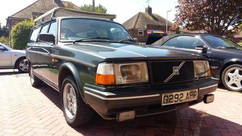 1990 Volvo 240 glt estate In vendita