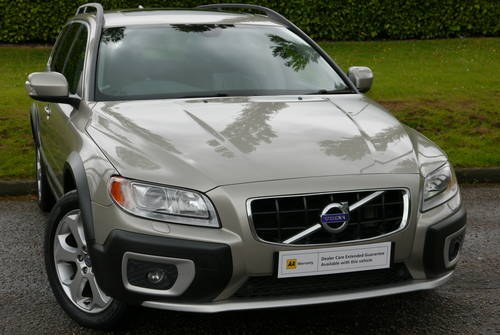 2011 Volvo XC70 2.4 D5 SE Lux Geartronic AWD 5dr  HUGE In vendita