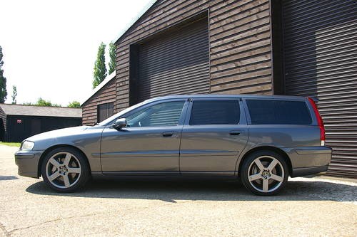 2005 Volvo V70 2.5 R AWD 5dr Automatic Estate (35,463 miles) VENDU