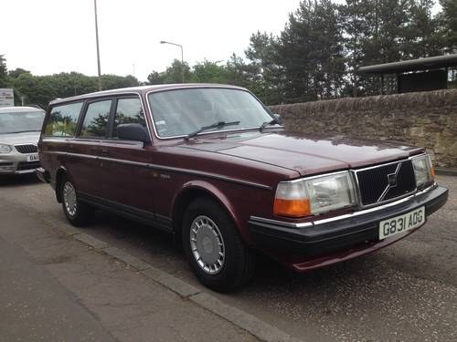 1990 Volvo 240 Estate SOLD