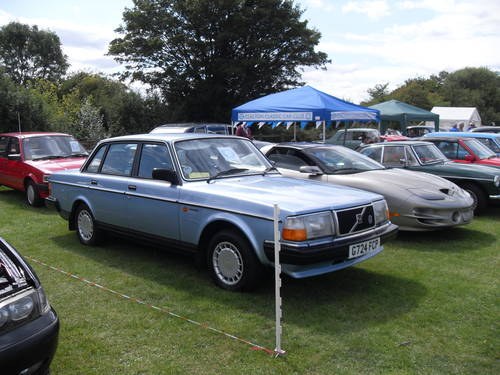 1989 VOLVO 240 GL ONLY 53k AND IN SHOW CONDITION In vendita