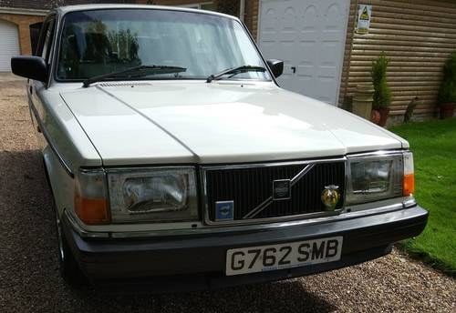 1990 Volvo 240GL Automatic with Overdrive VENDUTO