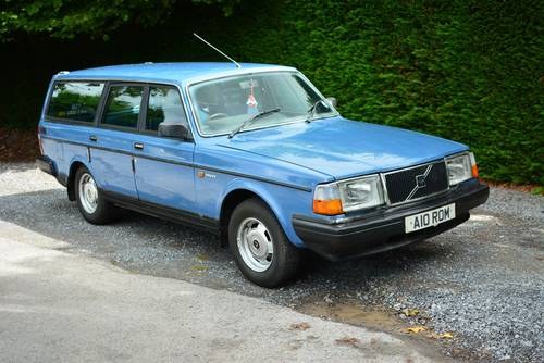 1987 Volvo 240 DL estate, 4-spd manual, 2.3 petrol 62k only! SOLD