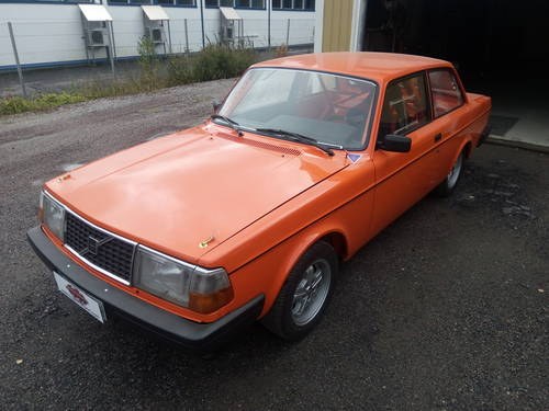 Newly built Volvo 242 with new FIA passport. For Sale