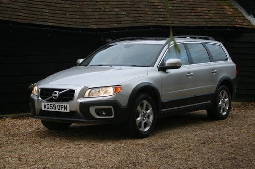 2010 ONE OF THE BEST ESTATE CARS XC70 AW DRIVE LOTS OF EXTRAS  In vendita