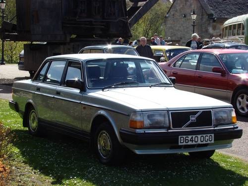 1986 Volvo 240 2.3 GLE Auto In vendita