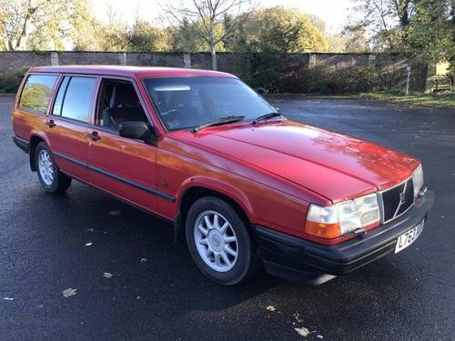 **DECEMBER ENTRY** 1993 Volvo 940 SE Wentworth Estate For Sale by Auction