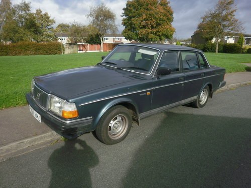 1988 Volvo 240 Original condition SOLD