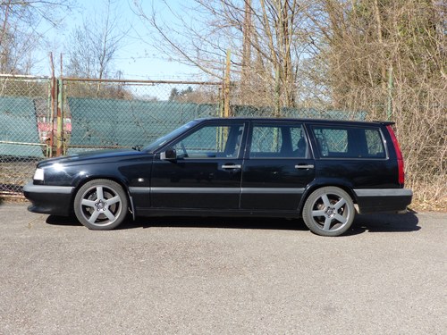 1995 endless power: Volvo 850 t 5R, 320 hp, manual gearbox For Sale