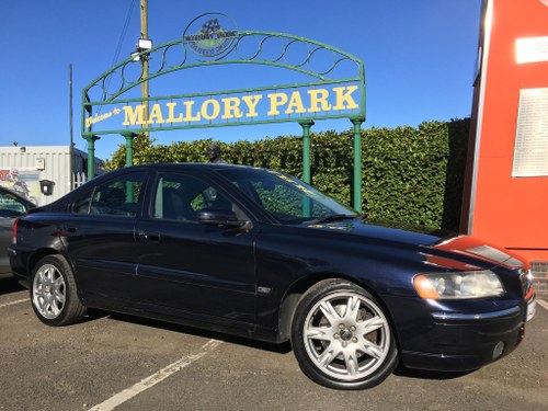 2006 Vovlo S60 good example with Alloy wheels and Leather For Sale