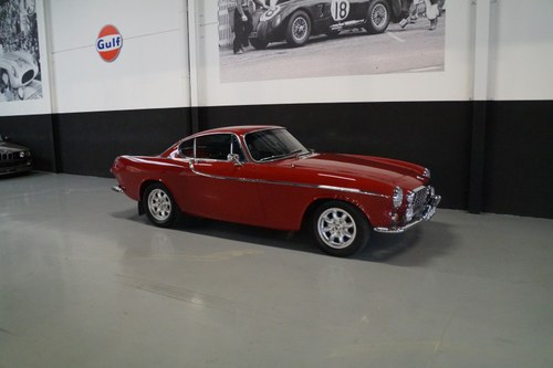 VOLVO 1800 P1800S Fully Restored (1966) For Sale