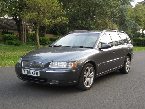 2005 Volvo V70 D5 Automatic. Excellent Throughout, New Cam Belt. For Sale