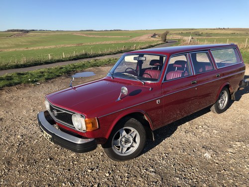 1974 Volvo 145 DL For Sale