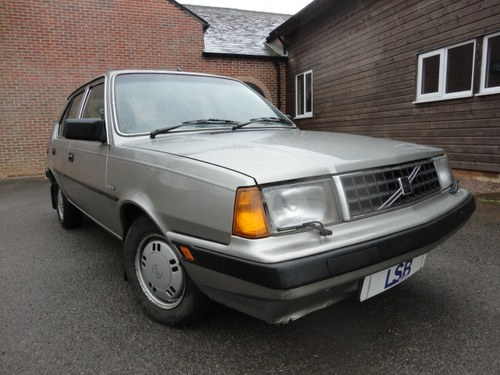 1987 Rare Volvo 340 GLE 1.7 Limited Edition For Sale