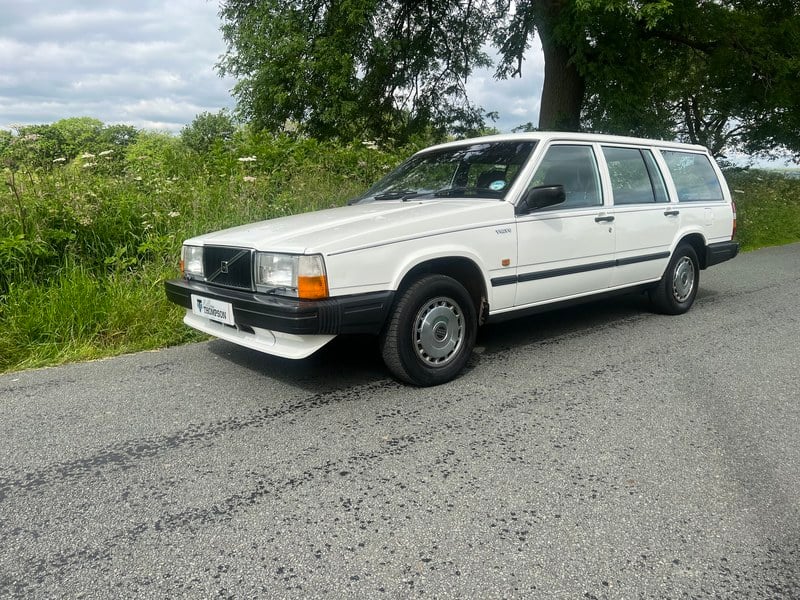 VOLVO 740 SE 5 SPEED MANUAL LONG MOT