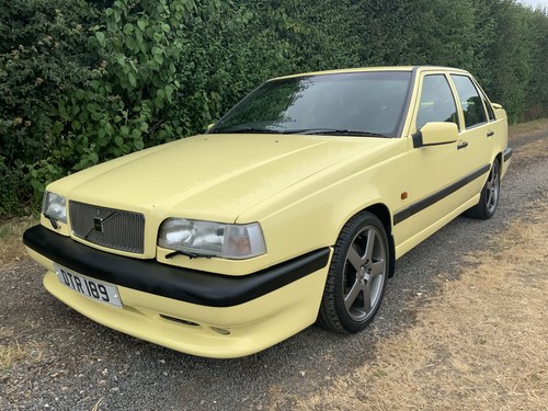 1995 Volvo 850 T5-R Manual Saloon. One Owner. "Gull" Yellow For Sale