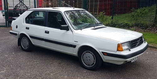 1988 Volvo 360 GLT 2.0 Injection 5 Door White Sunroof For Sale