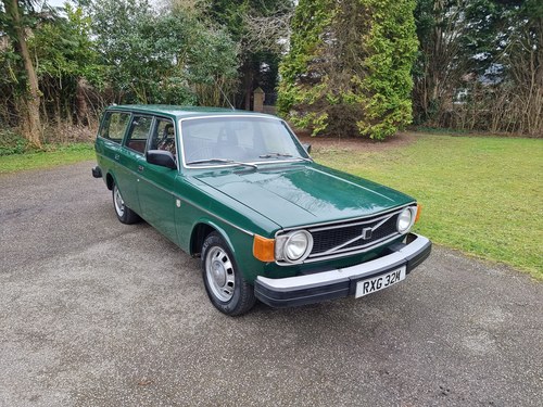 1974 VOLVO 145 ESTATE Kaufen Bei