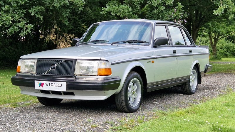 1989 Volvo 240 - 1 1989 Volvo 240 - 1