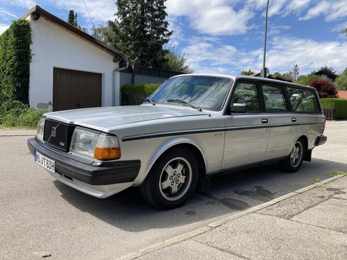 1983 Volvo 240 Turbo