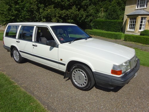 1992 Volvo 940 SE Turbo Estate, family owned from new. For Sale