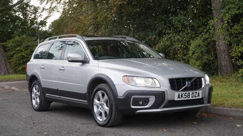 2009 VOLVO XC70 D5 SE Lux 5dr Geartronic AWD + FSH + HUGE SP SOLD