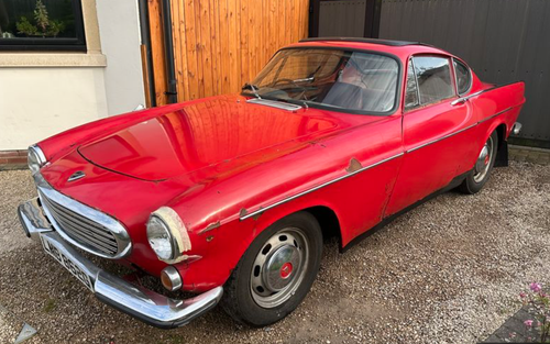 1969 Volvo P1800 (picture 1 of 12)