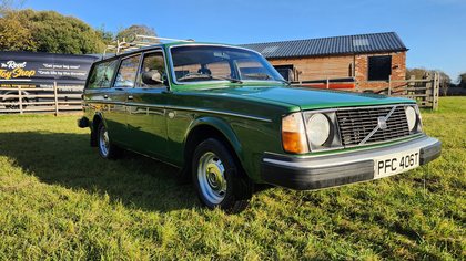 1978 Volvo 245 DL Automatic Estate  2 owners