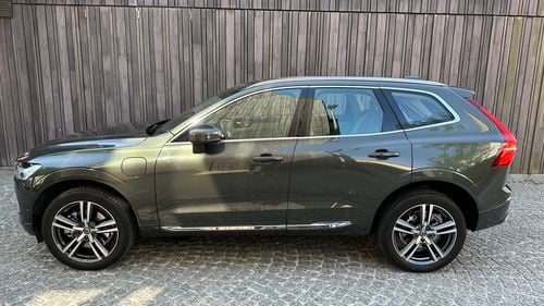Picture of 2018 Volvo XC60 2.0 T8 Twin Engine AWD (Inscription) - For Sale