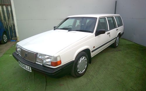 1993 Volvo 940 (picture 1 of 15)