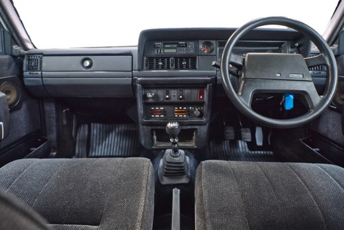 1990 Volvo 240 - 9