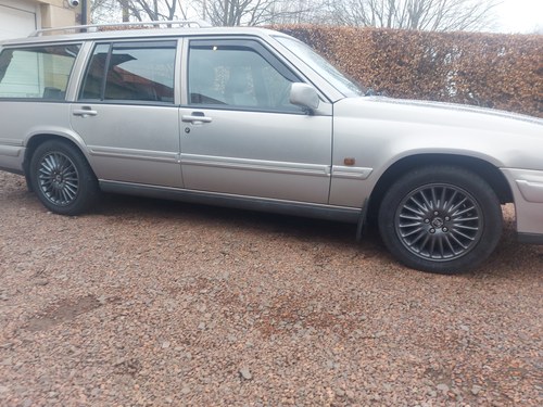 Volvo 960 Estate