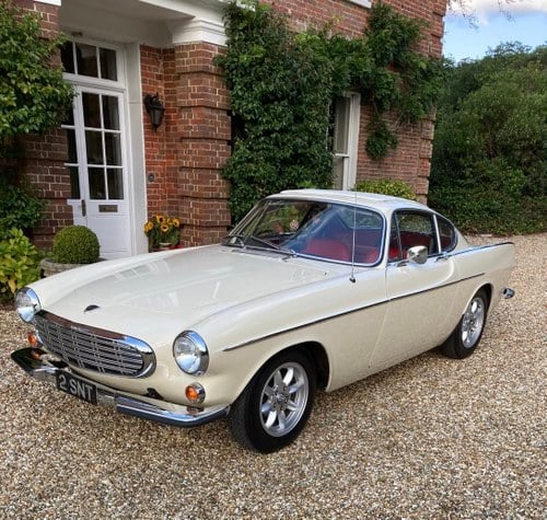 1968 Volvo P1800