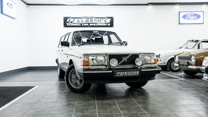 1990 Classic Volvo 240GL Estate