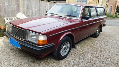 1983 Volvo 260GLE V6 2849cc one owner from new
