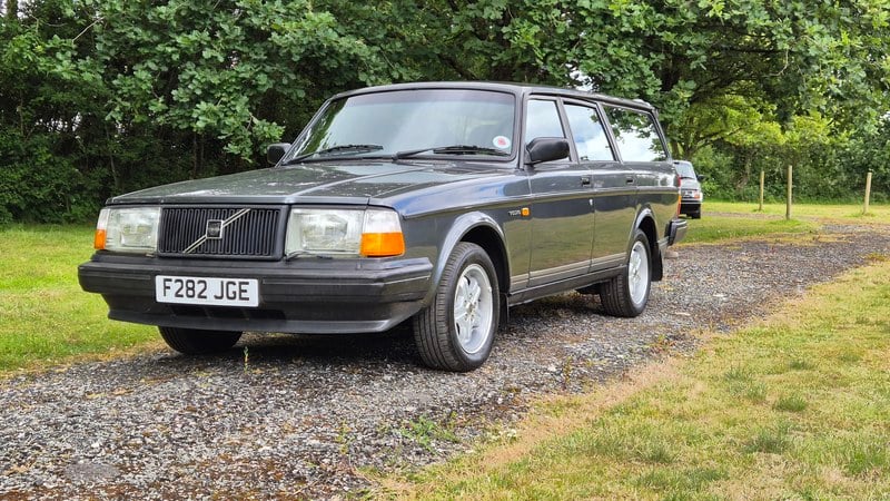 1989 Volvo 240 - 2 1989 Volvo 240 - 2