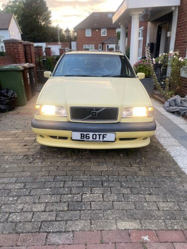 1995 Volvo 850 T5R GUL LOW MILEAGE