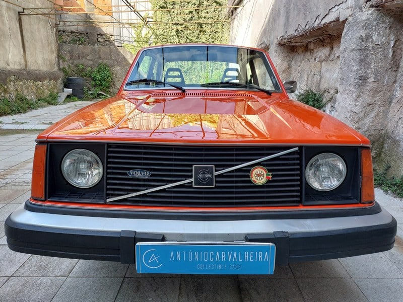 1975 Volvo 244 - 2 1975 Volvo 244 - 2