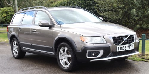 2008 Beautiful Volvo XC70 3.2 SE Lux AWD Automatic Petrol Estate In vendita