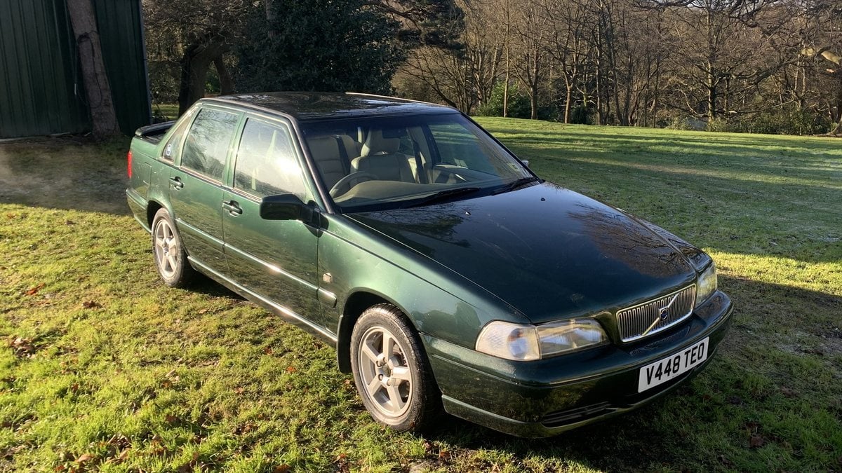 1999 Volvo S70 Green Right Hand Drive In United Kingdom For Sale By 1999-volvo-s70-green-right-hand-drive-in-united-kingdom-for-sale-by