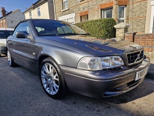 2005 Volvo C70 -Under Offer