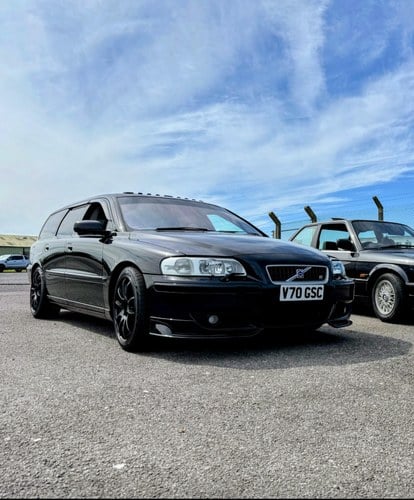 2005 Volvo V70 R