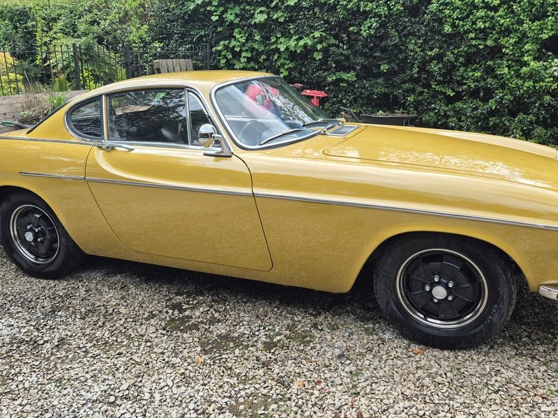 Rapid Classics: Eine Suche. Alle Oldtimer. 18 » Rapid Classics: Eine Suche. Alle Oldtimer. 1971 Volvo P1800E