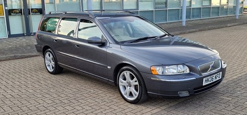 V70 2.4 D5 SE AUTO 185 BHP 1 LADY OWNER 79K FVSH 18 STAMPS