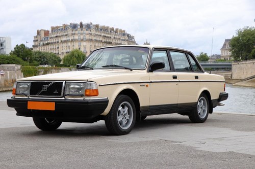 1987 VOLVO 240 GL 56 000 km En Venta