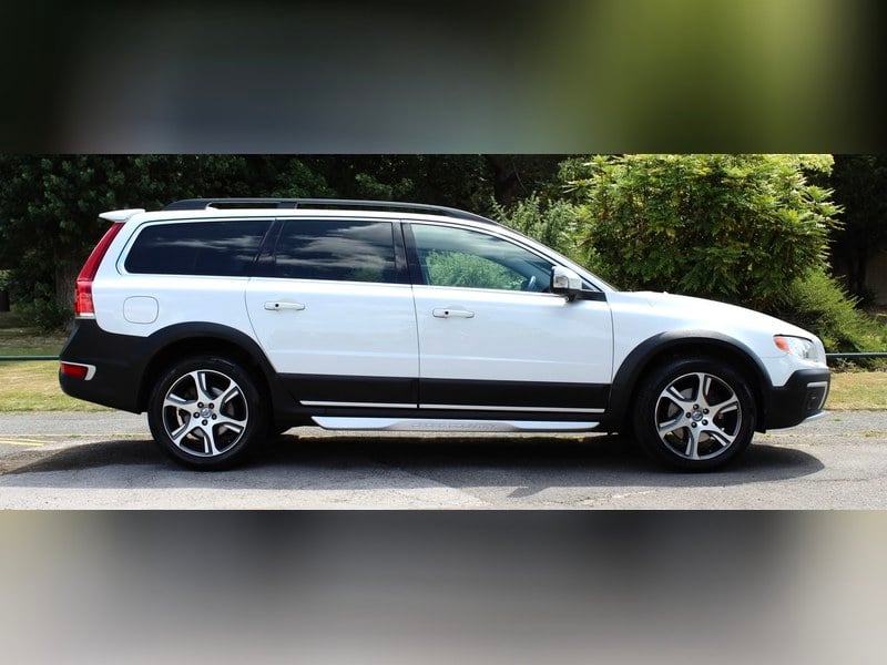 An Exceptional Volvo XC70 Cross Country 3.0 T6 AWD Automatic