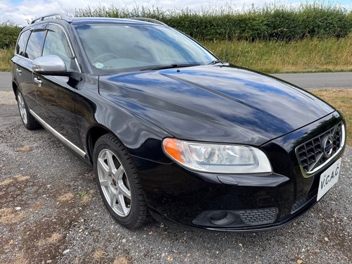 2010 Volvo V70 2.5T SE LUX SOLD