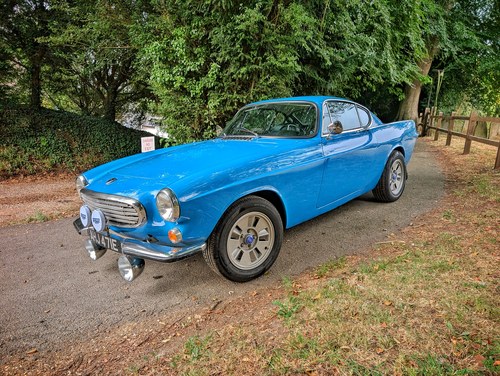 1967 Volvo P1800