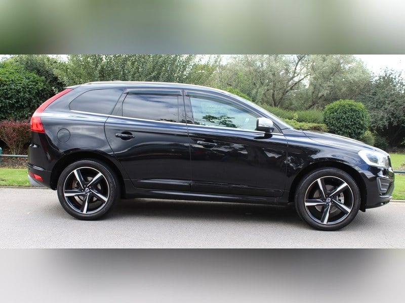 A Beautiful 2014/14 Volvo XC60 3.0 T6 AWD R Design Automatic