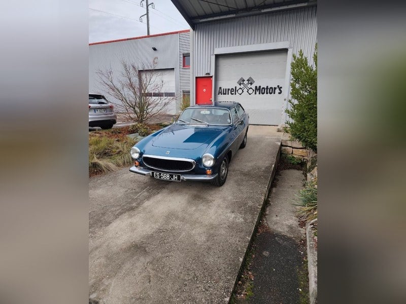 1973 Volvo P1800